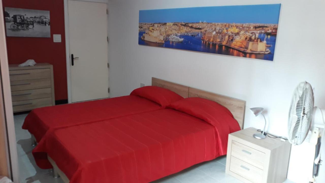 Very bright well kept apartment Marsaskala Buitenkant foto
