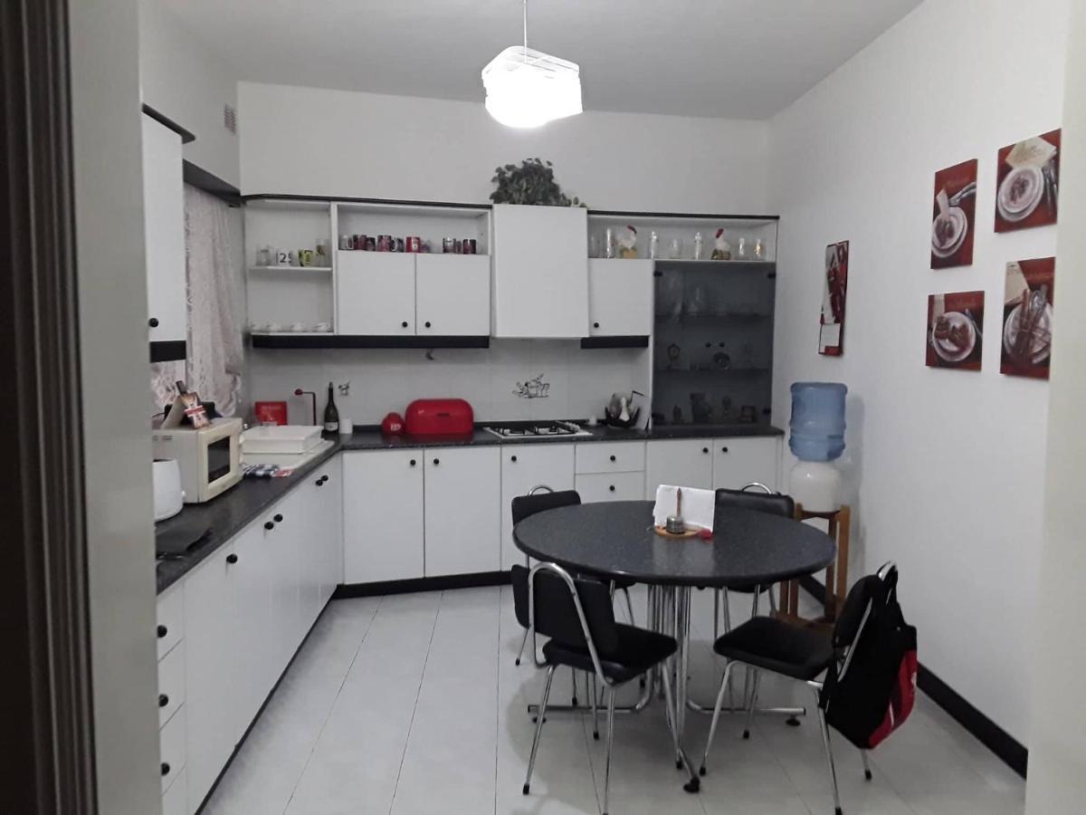 Very bright well kept apartment Marsaskala Buitenkant foto